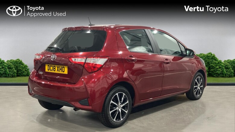 Toyota Yaris 1.5 VVT-i Icon Tech 5dr CVT Petrol Hatchback